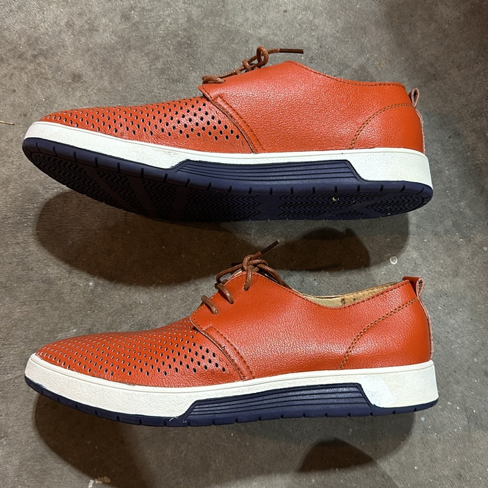 Merkmak Orange Shoes w/Eyelets - Picture 2 of 6